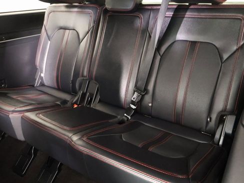 Used 2022 Ford Expedition Max Limited image 13