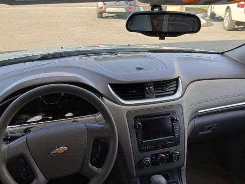 Used 2017 Chevrolet Traverse LS image 26