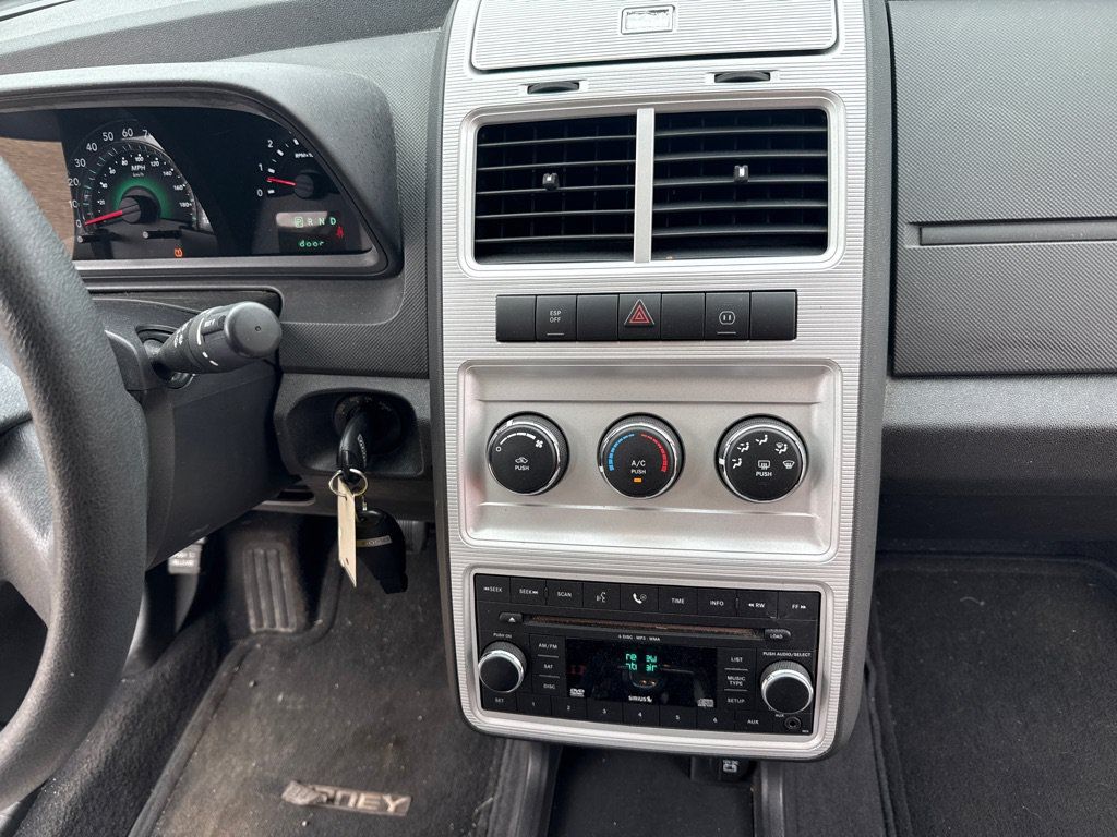 Used 2009 Dodge Journey SXT FWD image 15