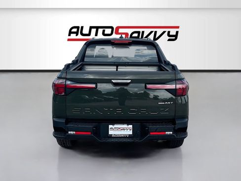 Used 2025 Hyundai Santa Cruz Limited AWD/4WD image 6