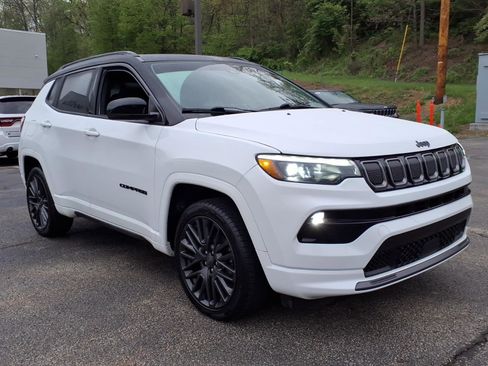 Certified 2022 Jeep Compass High Altitude AWD/4WD image 2