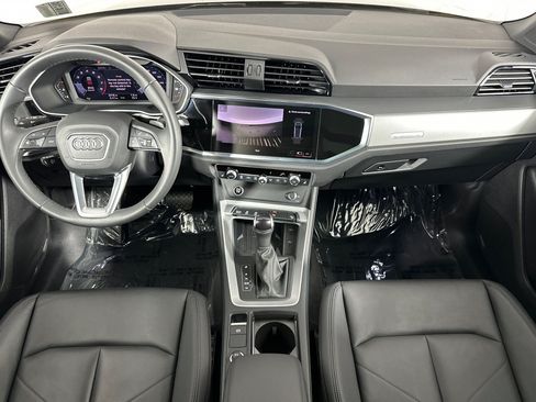 Used 2025 Audi Q3 2.0T Premium w/ Convenience Package AWD/4WD image 12