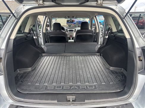 Used 2012 Subaru Outback 2.5i Premium w/ All-Weather Pkg image 17