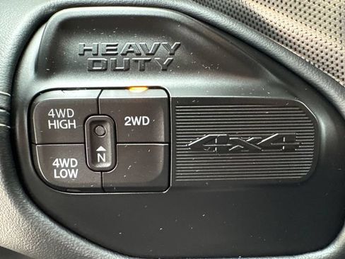 Used 2024 RAM 3500 Limited AWD/4WD image 29