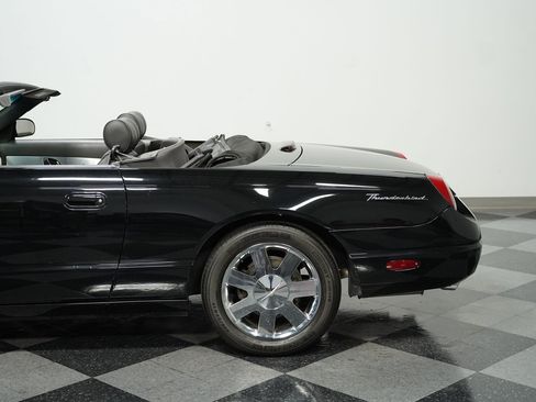 Used 2002 Ford Thunderbird image 21