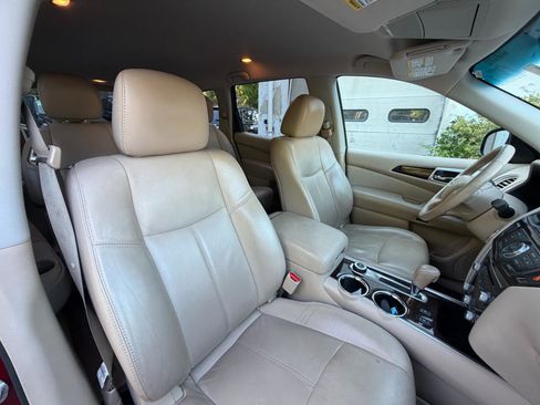 Used 2014 Nissan Pathfinder SL w/ Trailer Tow Package AWD/4WD image 41