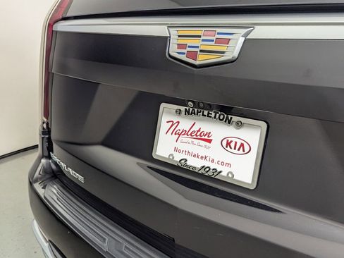 Used 2021 Cadillac Escalade Premium Luxury w/ Driver Assist Tech Package image 8