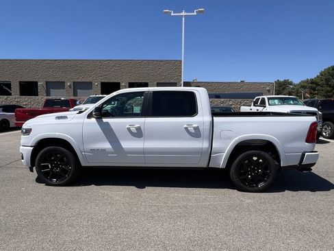 New 2026 RAM 1500 Laramie AWD/4WD image 4