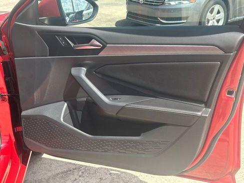 Used 2023 Volkswagen Jetta SE w/ Panoramic Sunroof Package image 36