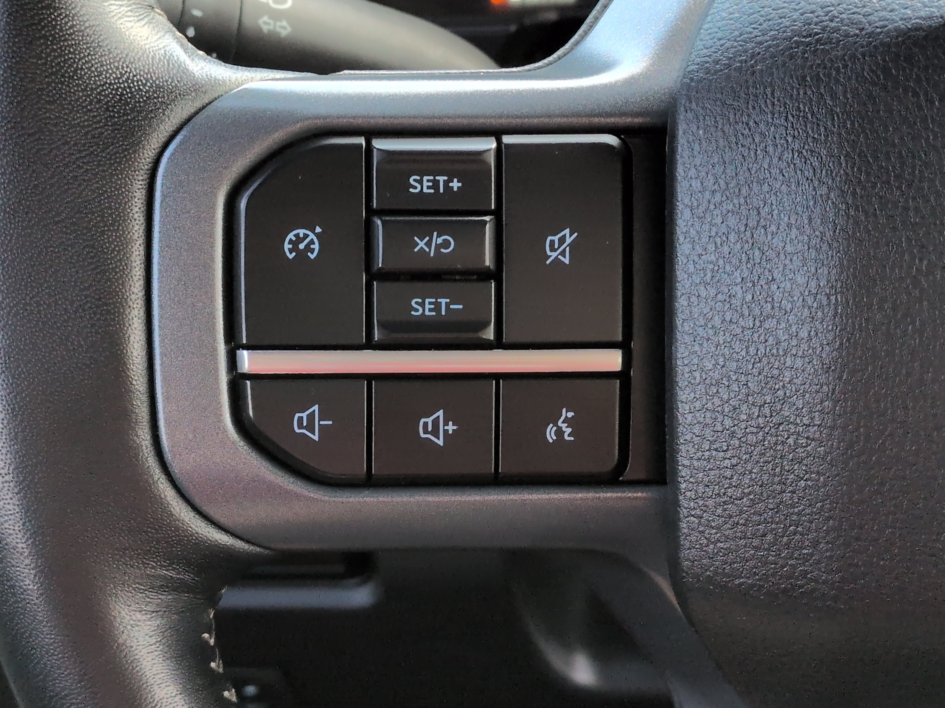 Used 2024 Ford F250 Lariat w/ Chrome Package AWD/4WD image 23