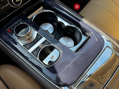 Used 2011 Jaguar XJ L RWD image 19