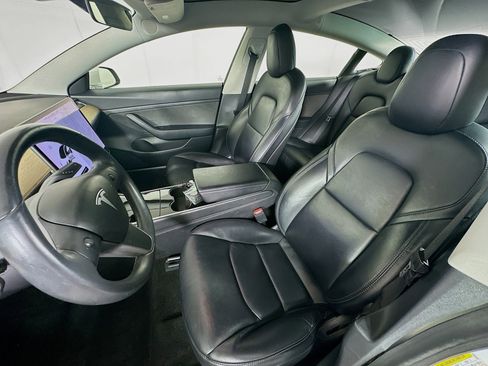 Used 2020 Tesla Model 3 Standard Range Plus image 13