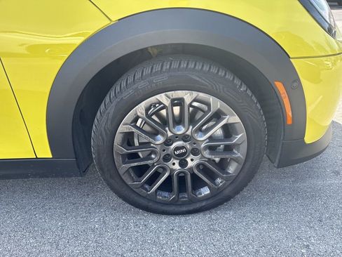 New 2025 MINI Cooper S image 3