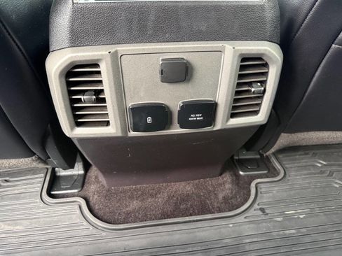 Used 2017 Ford F150 Raptor w/ Equipment Group 802A Luxury image 16