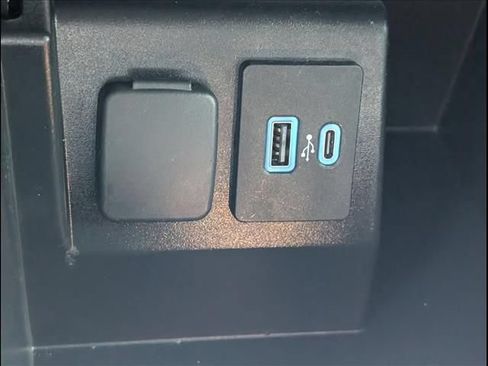 Used 2023 Ford Explorer ST w/ Equipment Group 401A AWD/4WD image 18
