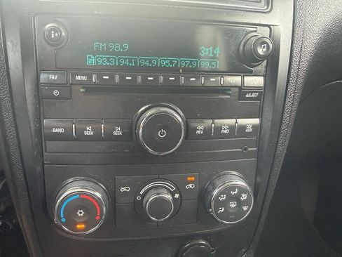 Used 2011 Chevrolet HHR LT FWD image 36