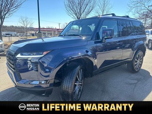 Used 2025 Lexus GX 550 image 4