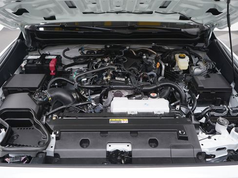 Certified 2025 Toyota Tacoma SR image 32