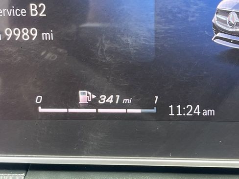 Used 2025 Mercedes-Benz C 300 4MATIC Sedan image 30