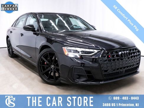 Used 2024 Audi S8 image 1