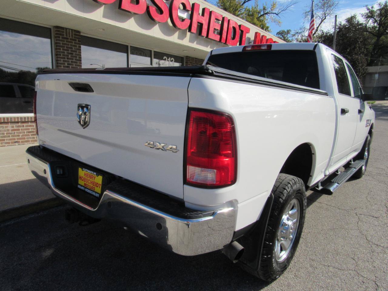 Used 2015 RAM 2500 Tradesman w/ Chrome Appearance Group AWD/4WD image 12
