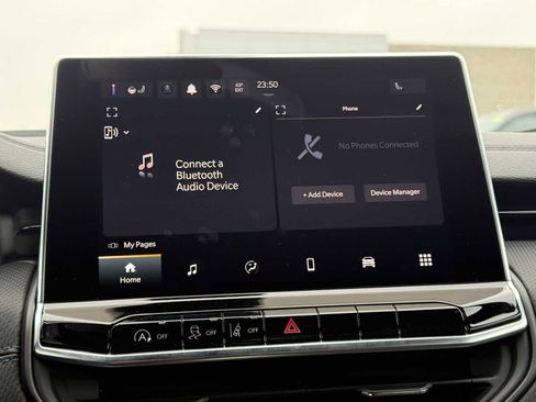 New 2026 Jeep Compass Latitude image 13