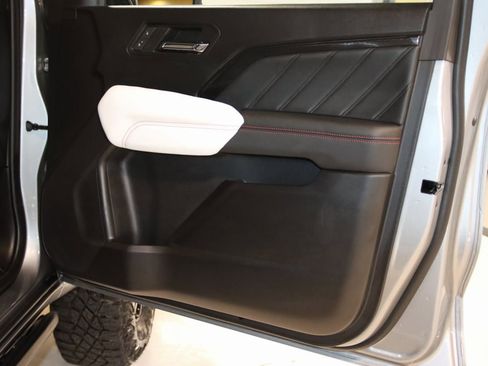 Used 2023 GMC Canyon AT4X image 65