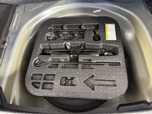 Used 2024 Toyota Corolla LE FWD image 20