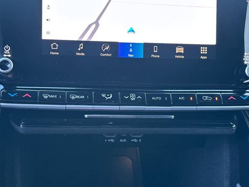 Used 2023 Jeep Wagoneer L Series III w/ Preferred Equipment Group image 24