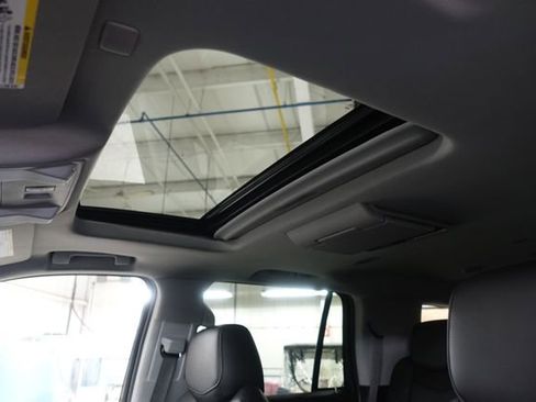 Used 2020 Cadillac Escalade Luxury image 18