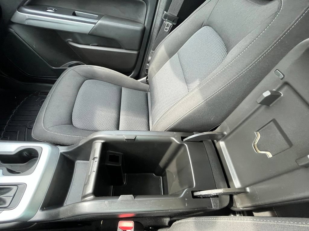 Used 2022 Chevrolet Colorado LT w/ LT Convenience Package AWD/4WD image 23