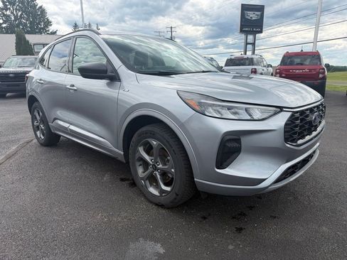 Used 2024 Ford Escape ST-Line w/ Tech Pack #1 AWD/4WD image 10