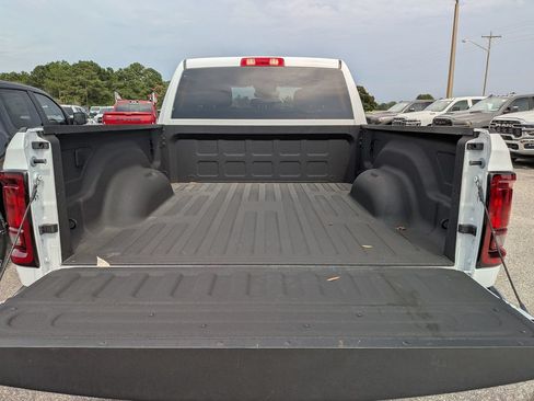 Used 2026 RAM 2500 Big Horn AWD/4WD image 32