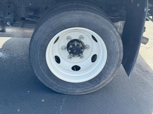 Used 2024 Chevrolet Low Cab Forward image 5