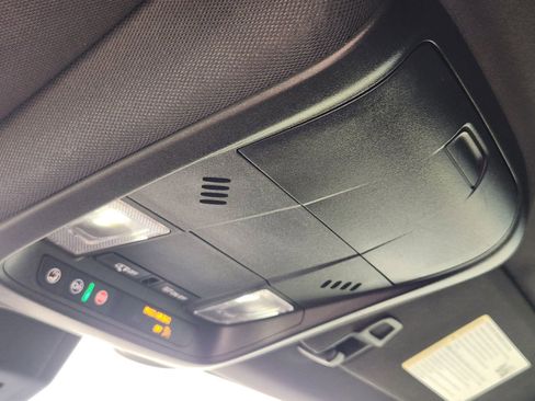 Used 2022 Chevrolet Equinox RS w/ RS Leather Package FWD image 28