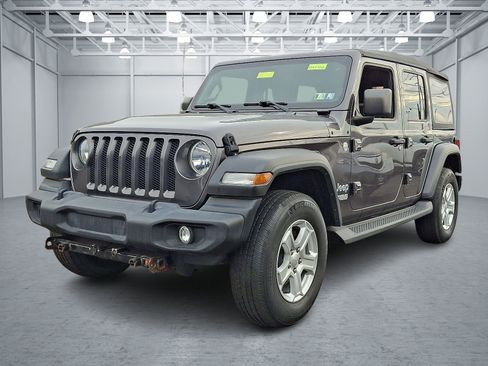 Used 2020 Jeep Wrangler Unlimited Sport S image 3
