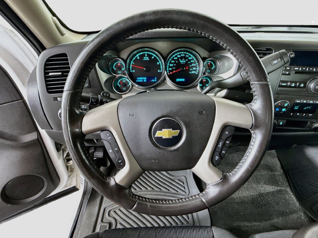 Used 2011 Chevrolet Silverado 1500 LT AWD/4WD image 11