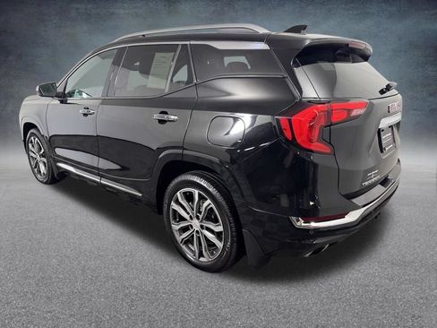 Used 2020 GMC Terrain Denali w/ Denali Premium Package AWD/4WD image 4