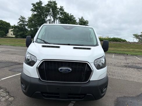 Used 2025 Ford Transit 250 Low Roof w/ Exterior Upgrade Package RWD image 3