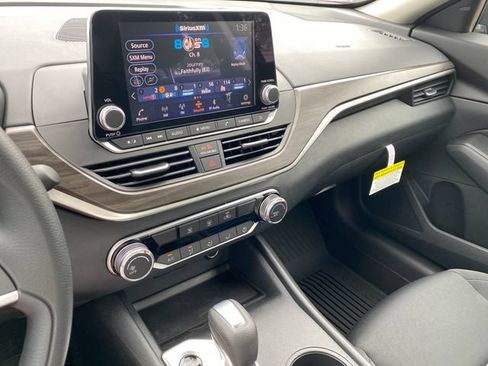New 2026 Nissan Altima 2.5 SV AWD/4WD image 17