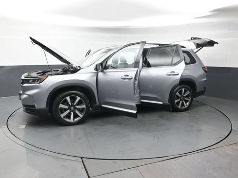 Certified 2025 Honda Pilot Touring image 51
