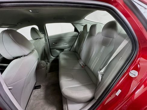 Certified 2024 Hyundai Elantra SEL image 24