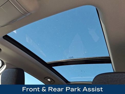 Used 2022 Chevrolet Equinox LT image 18