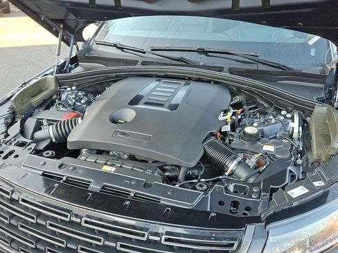 Used 2024 Land Rover Range Rover Velar Dynamic HSE image 30