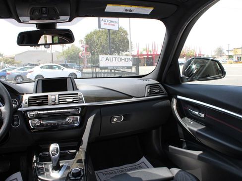 Used 2017 BMW 330i Sedan RWD image 19
