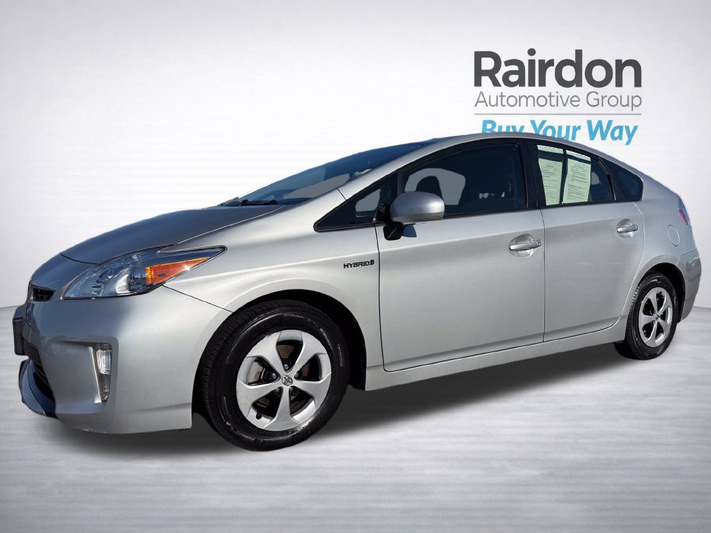 Used 2015 Toyota Prius Two FWD image 3