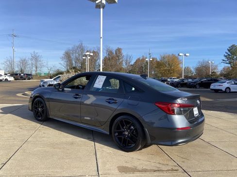 Used 2023 Honda Civic Sport image 7