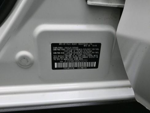 Used 2017 Subaru Crosstrek 2.0i Limited image 16