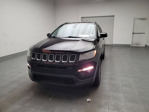 Used 2017 Jeep Compass Latitude w/ Popular Equipment Group image 15