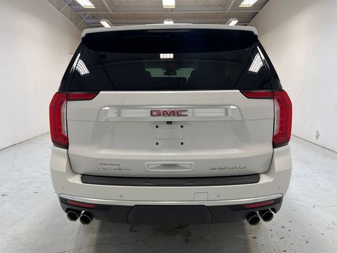 Used 2024 GMC Yukon Denali AWD/4WD image 10